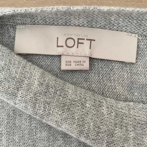 LOFT Sweater Knit Soft Grey & Charcoal Colorblock Poncho One Size - Picture 2 of 12